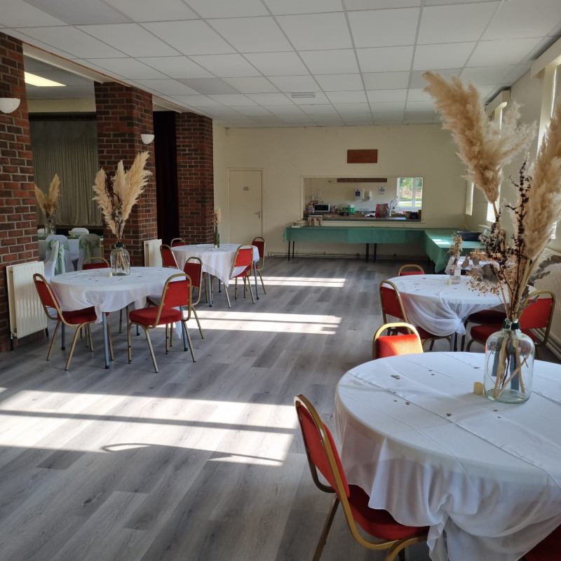 Bar and cafe area