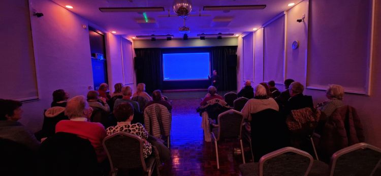 Uses - Movie Screenings; Mood Lighting