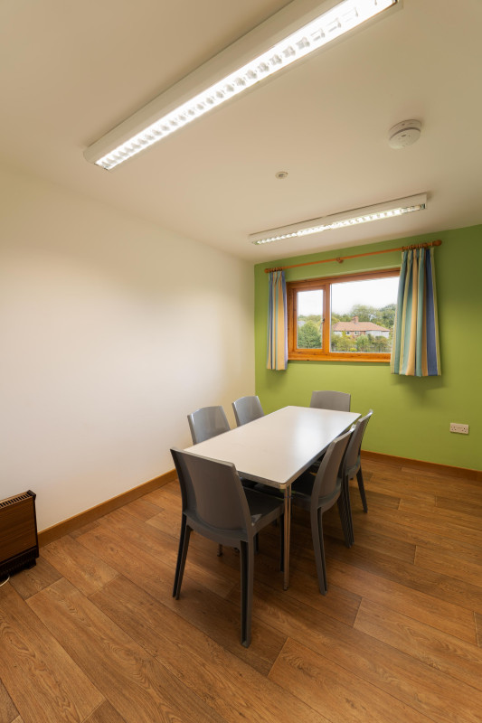 Meeting Room - Sitting up to 10 people