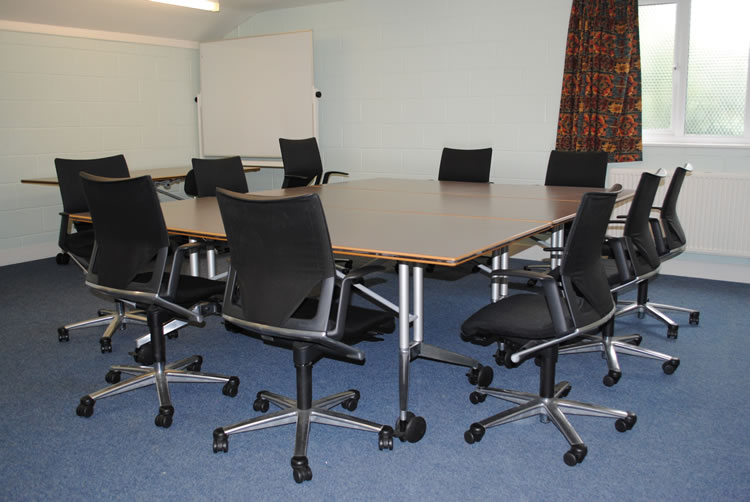 COMMITTEE ROOM (DEMO)