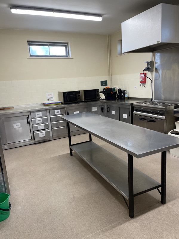 Kitchen from front left