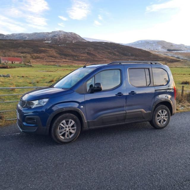 WAV - 3 passenger seats + wheelchair access