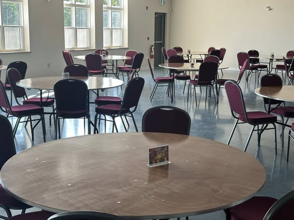 up to 200 people a combination of round and rectangle tables