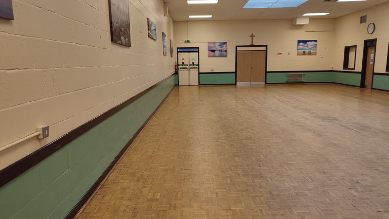 Main Hall - 17x9m, ceiling height is 3.7m