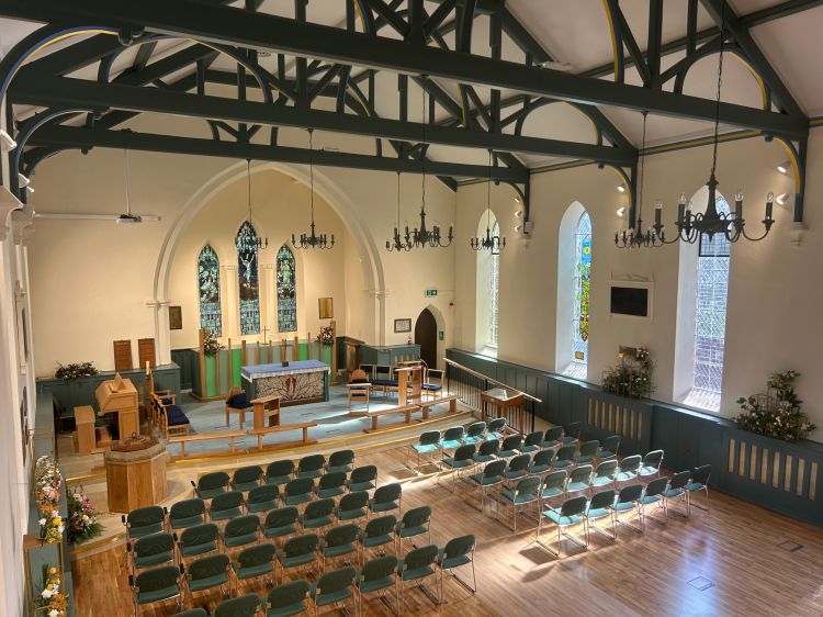 Main Space- seats 100-140 people